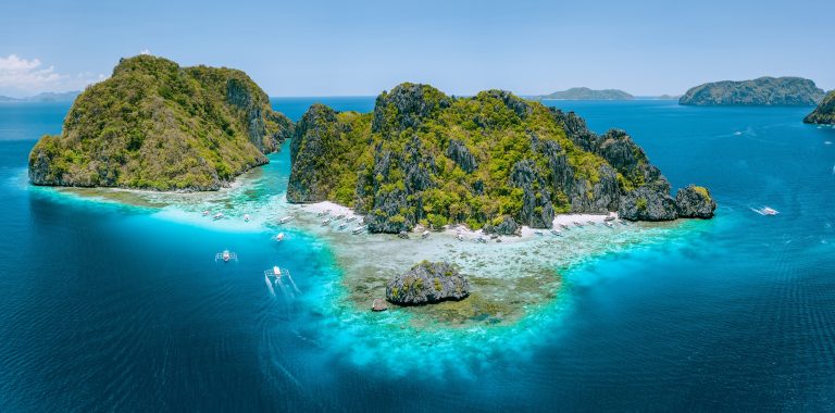 Philippines Travel Itinerary: From Donsol to El Nido